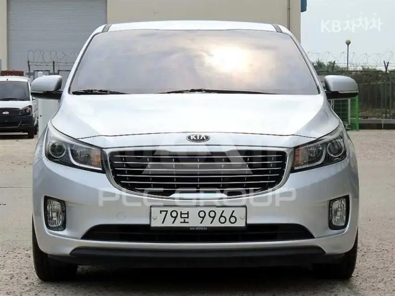 2017 KIA Carnival