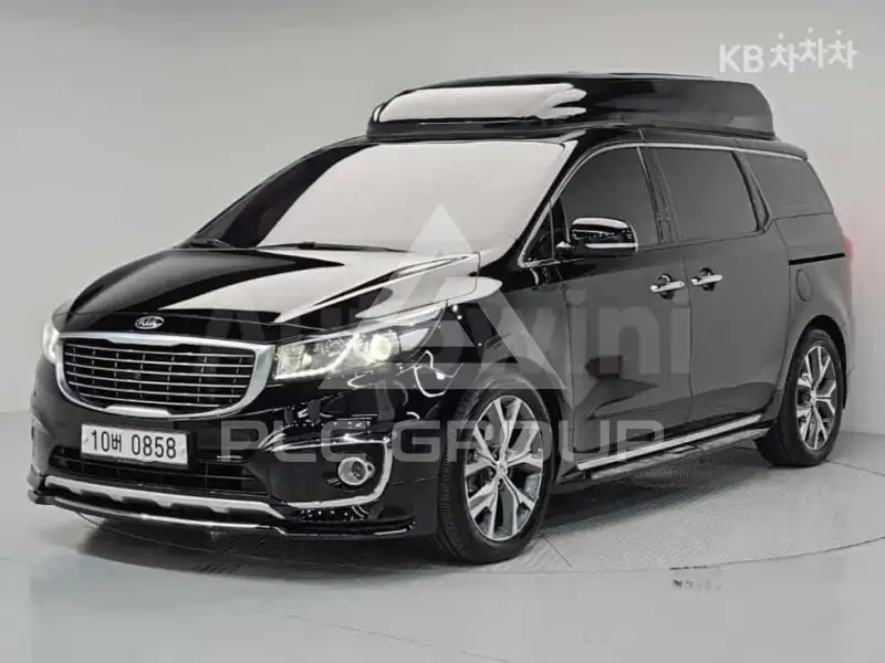 2017 KIA Carnival