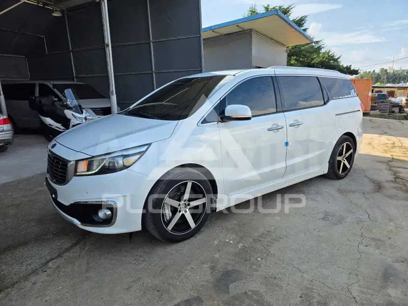 2017 KIA Carnival