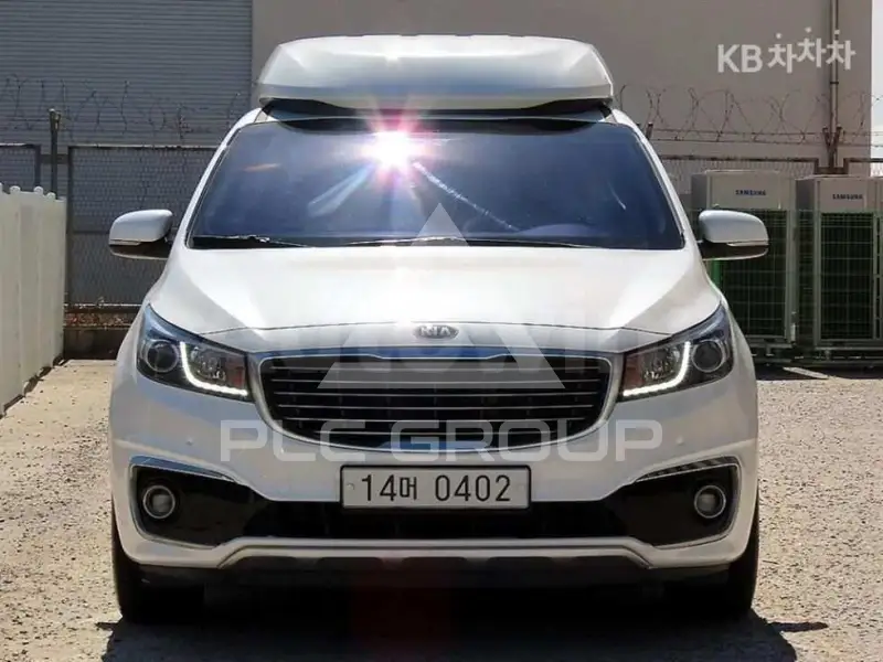 2017 KIA Carnival