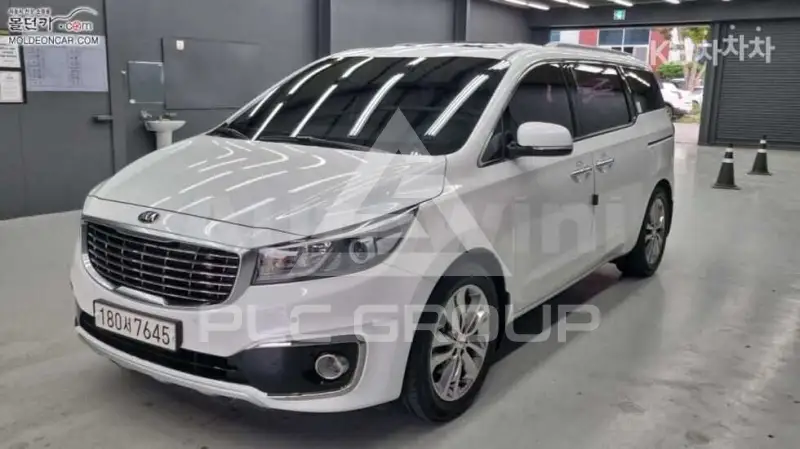 2017 KIA Carnival
