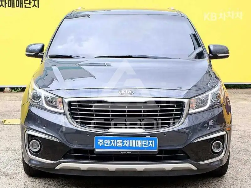 2017 KIA Carnival