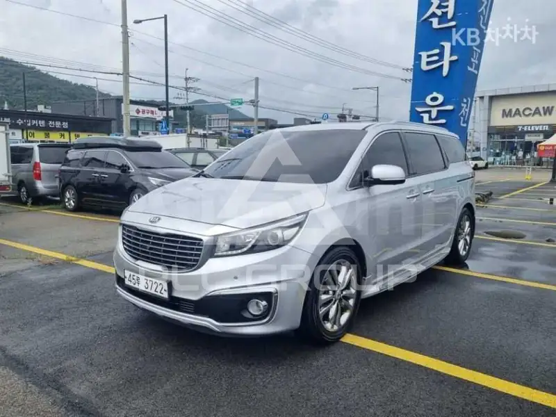 2017 KIA Carnival