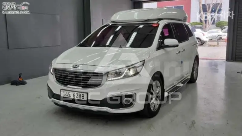 2017 KIA Carnival