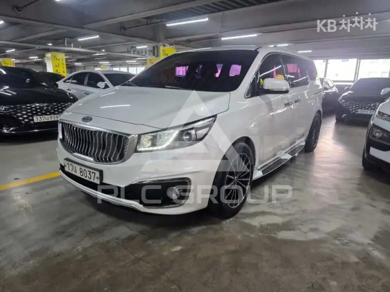 2017 KIA Carnival