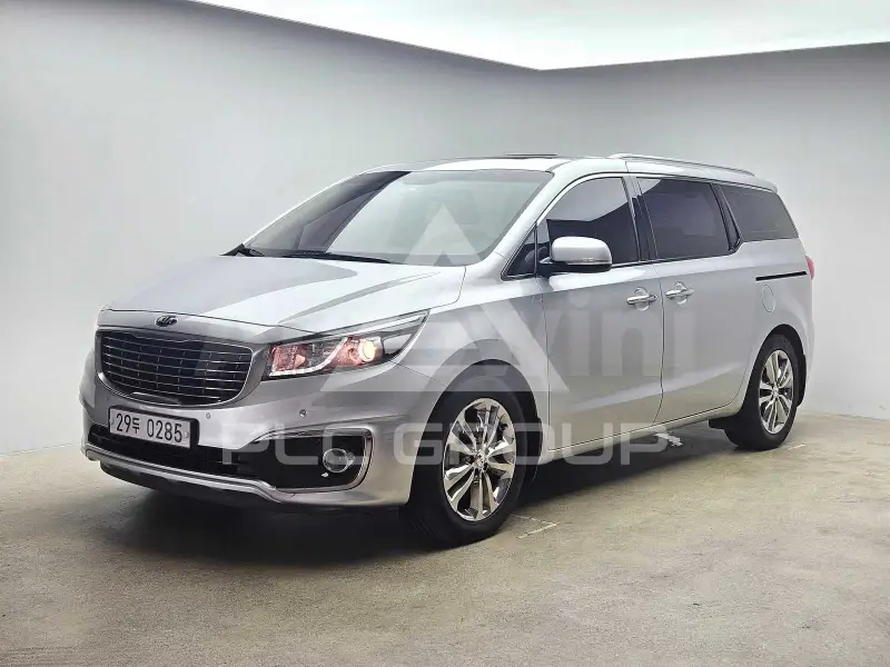 2017 KIA Carnival