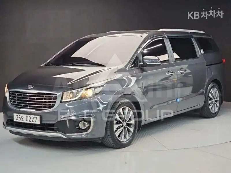 2017 KIA Carnival