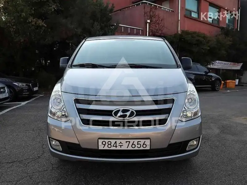 2017 Hyundai Starex