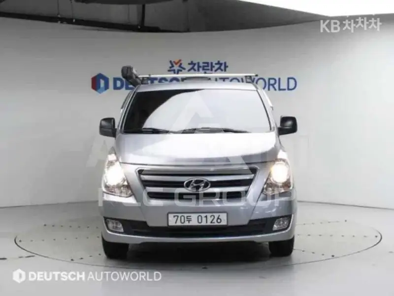 2017 Hyundai Starex