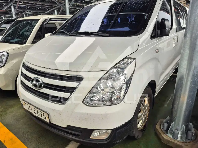 2017 Hyundai Starex