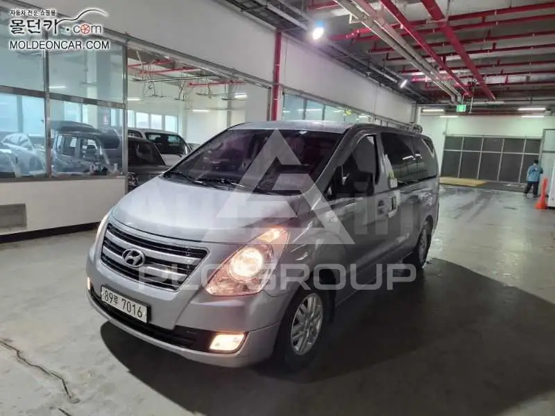 2017 Hyundai Starex