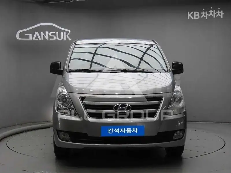 2017 Hyundai Starex