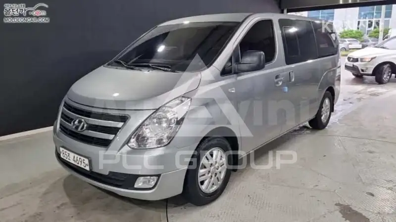 2017 Hyundai Starex