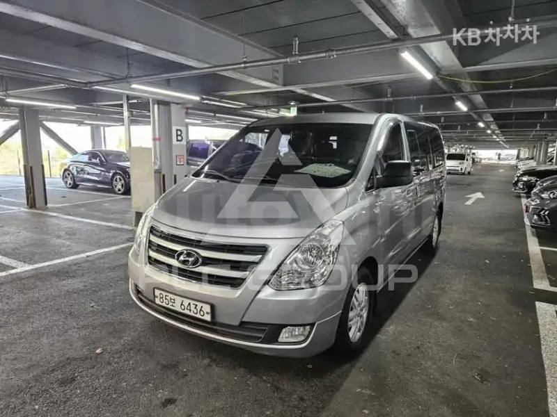 2017 Hyundai Starex