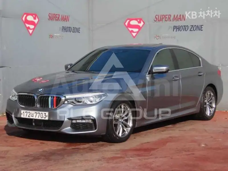 2018 BMW 523