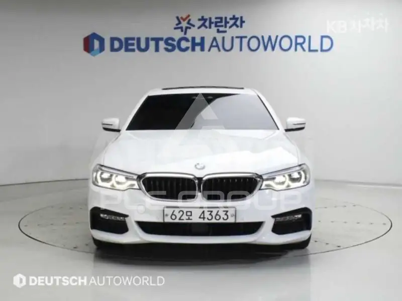 2018 BMW 523