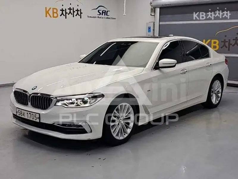2018 BMW 523