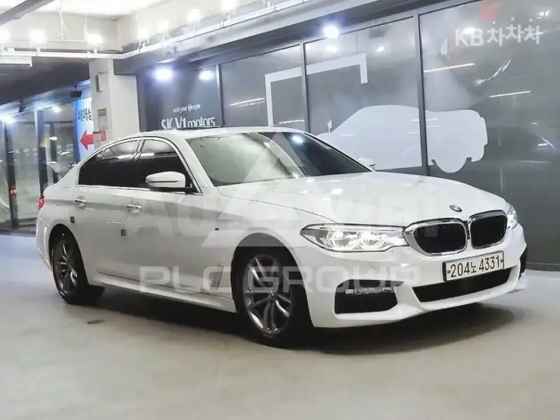 2018 BMW 523