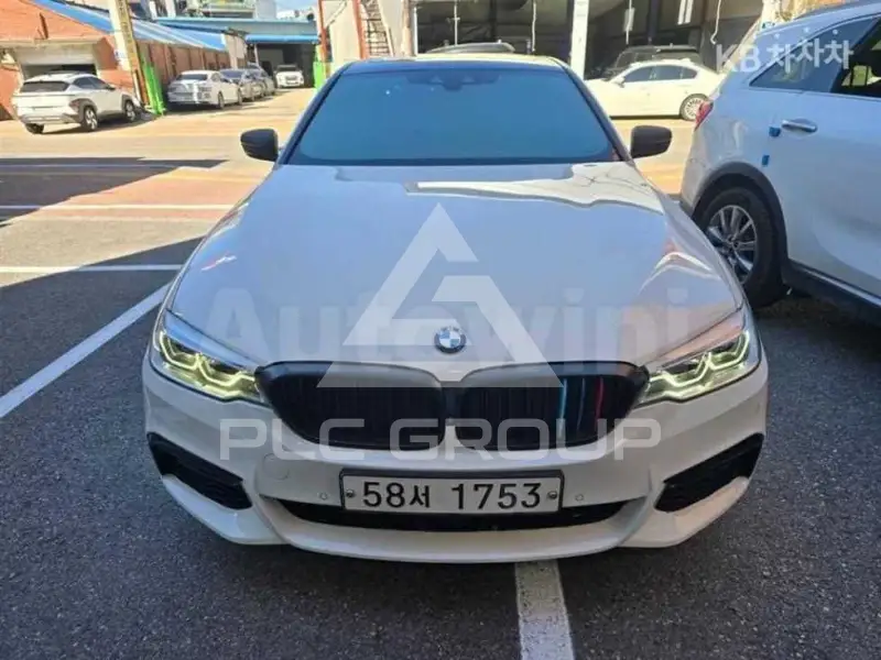 2018 BMW 523