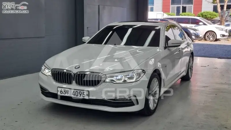2018 BMW 523
