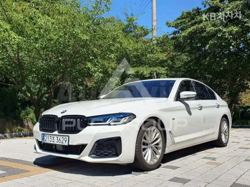 2018 BMW 523