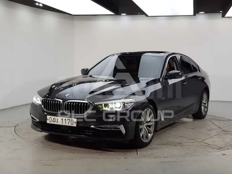 2018 BMW 523