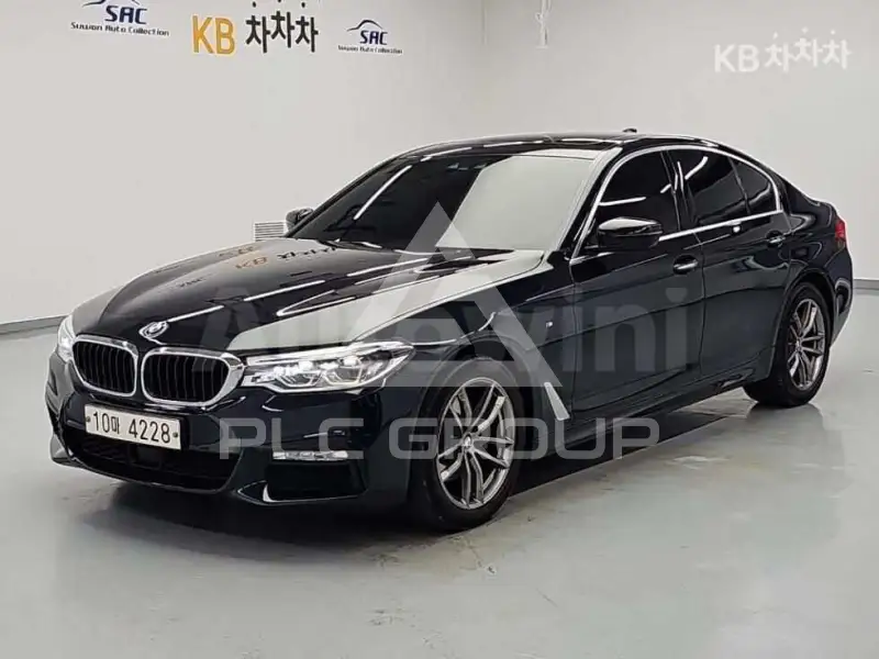 2018 BMW 523