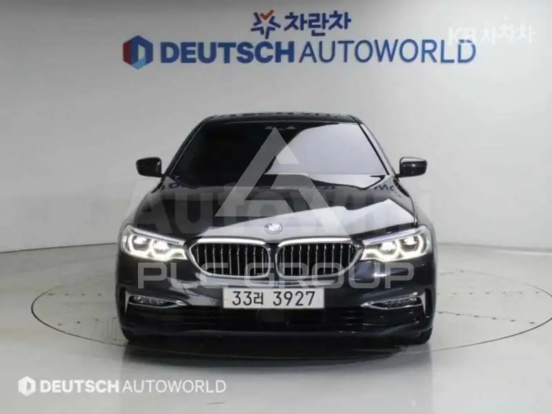 2018 BMW 523