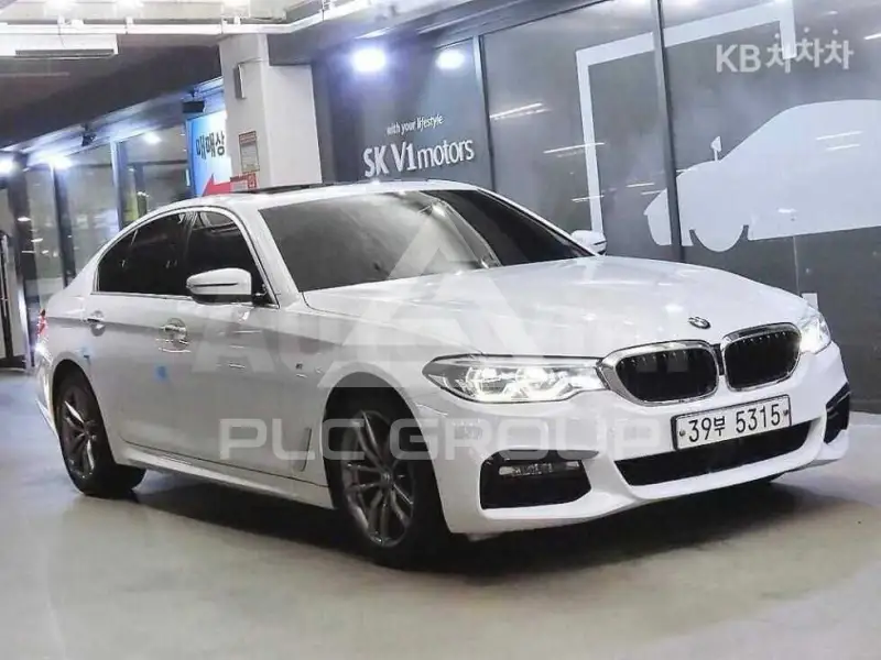 2018 BMW 523
