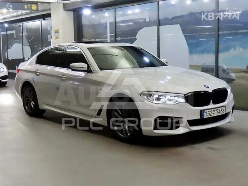 2018 BMW 523
