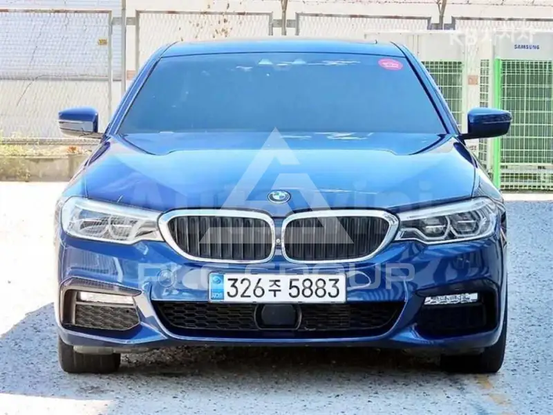 2018 BMW 523