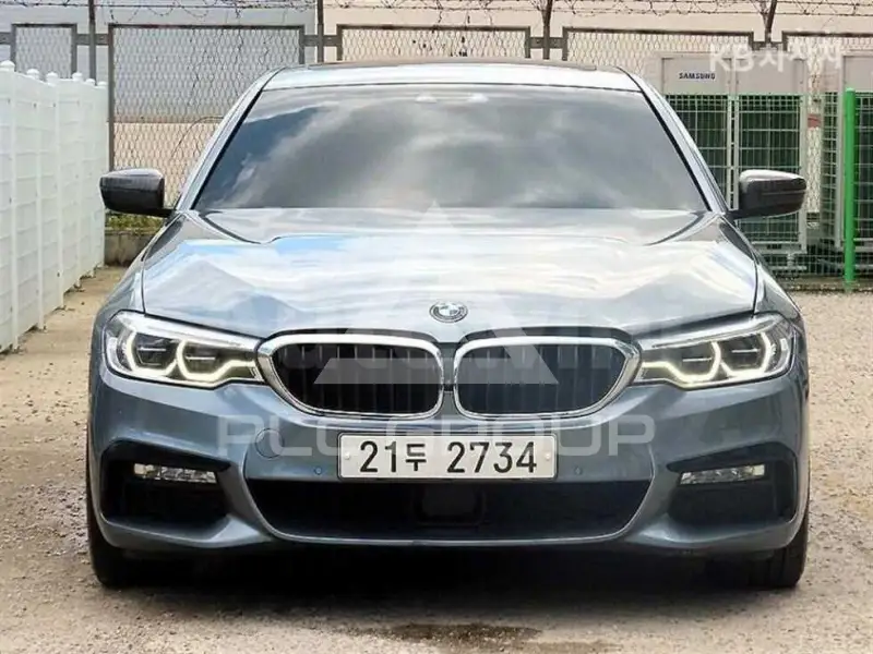 2018 BMW 523