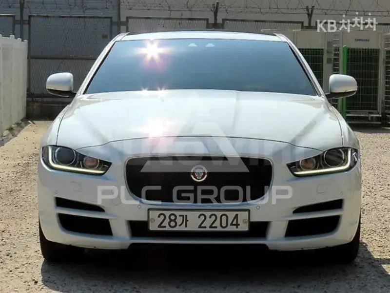 2018 Jaguar XE