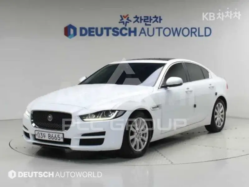 2018 Jaguar XE