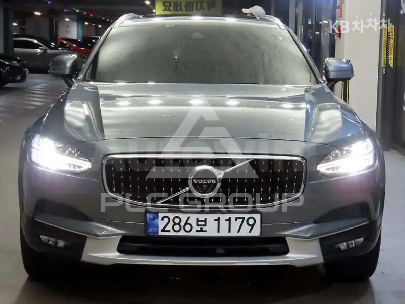 2018 Volvo V90