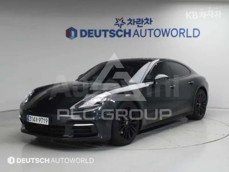2018 Porsche Panamera