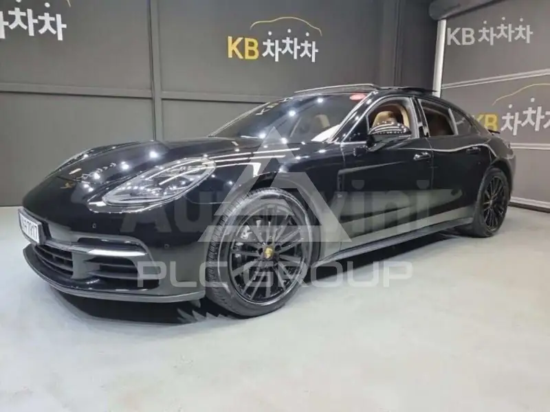 2018 Porsche Panamera