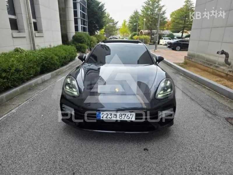 2018 Porsche Panamera