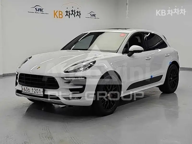 2018 Porsche MACAN