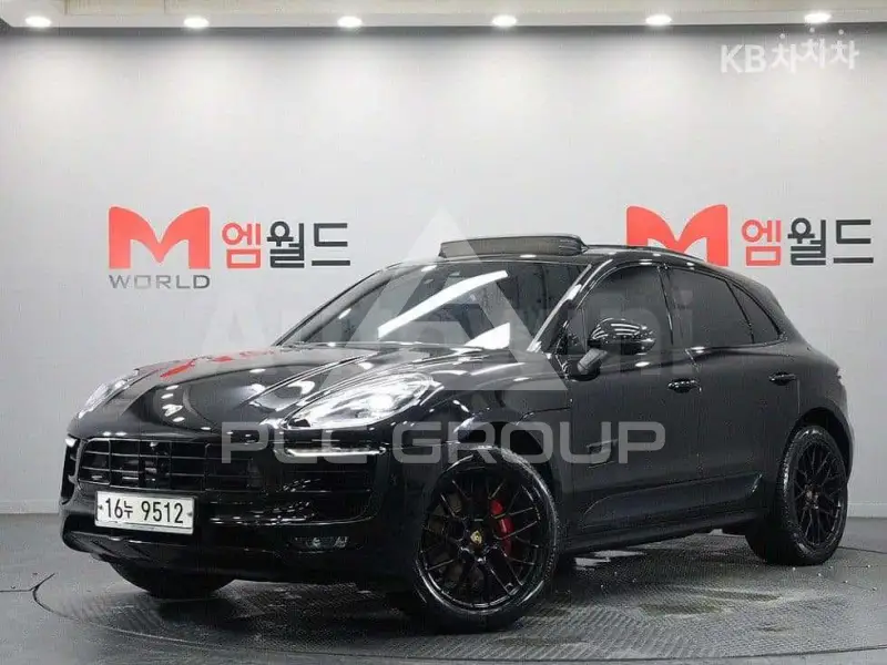 2018 Porsche MACAN