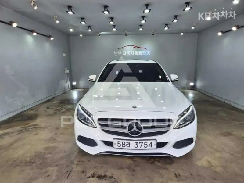 2018 Mercedes Benz C-Class