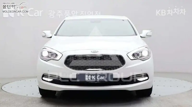 2018 KIA K9