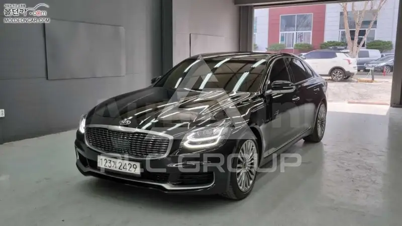 2018 KIA K9