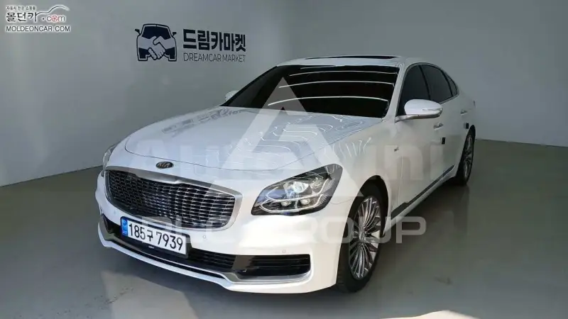 2018 KIA K9