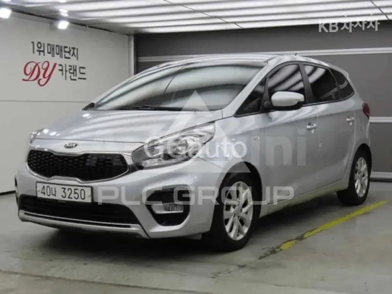 2018 KIA Carens
