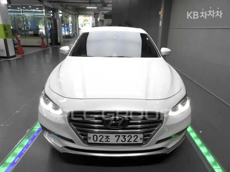 2018 Hyundai Grandeur