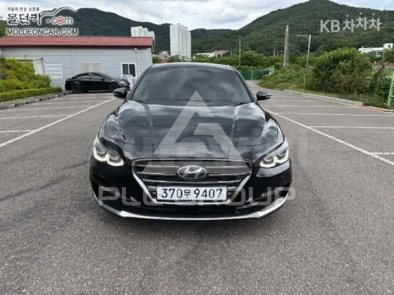 2018 Hyundai Grandeur