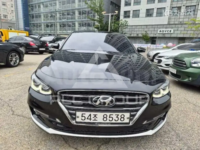 2018 Hyundai Grandeur