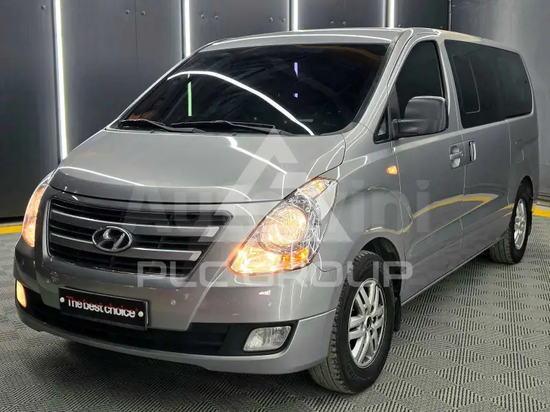 2018 Hyundai Starex
