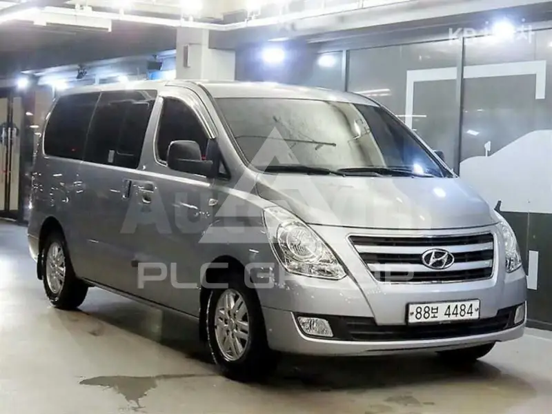2018 Hyundai Starex